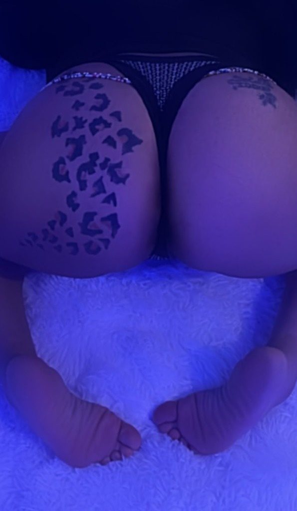 Discrete companion, 35 — OUTCALLS ONLY