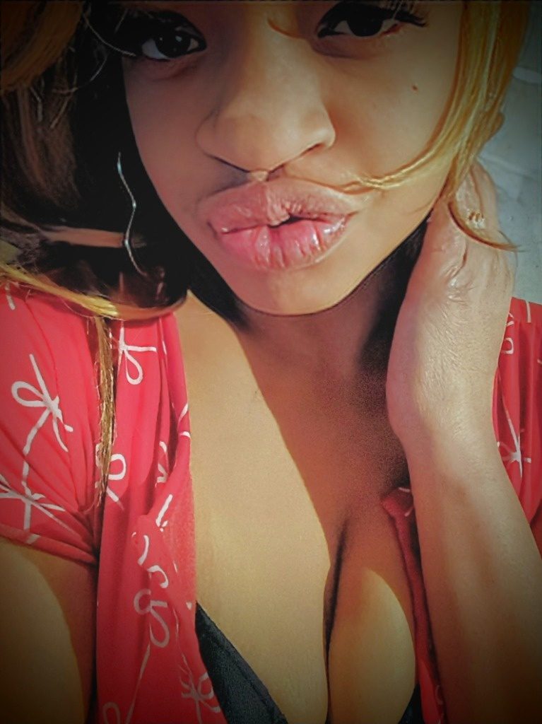 Discrete companion, 37 — Incall and Outcall Available  and Cardate