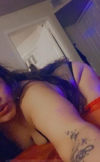 Discrete companion, 37 — Hosting safe & discreet location and Out call available for an extra fee