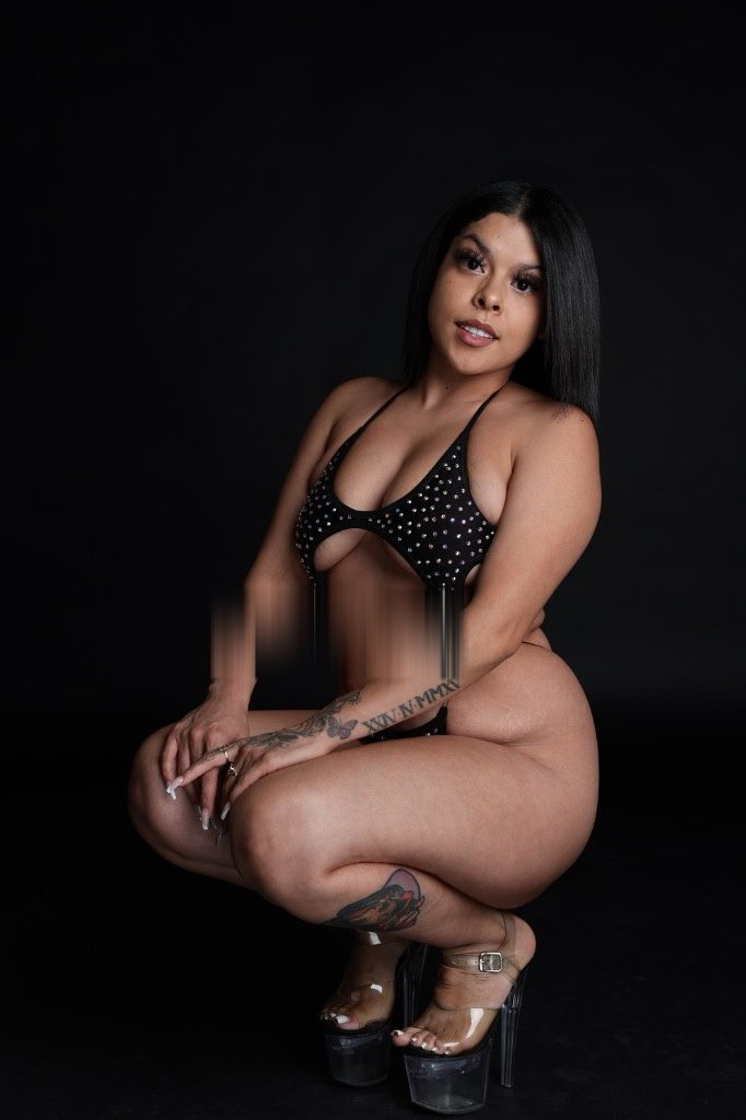 Discrete companion, 21 — YUMA & ALL SURROUNDING AREAS