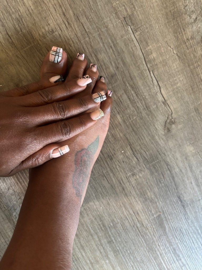 Discrete companion, 40 — 📲|text for rates and location 😘