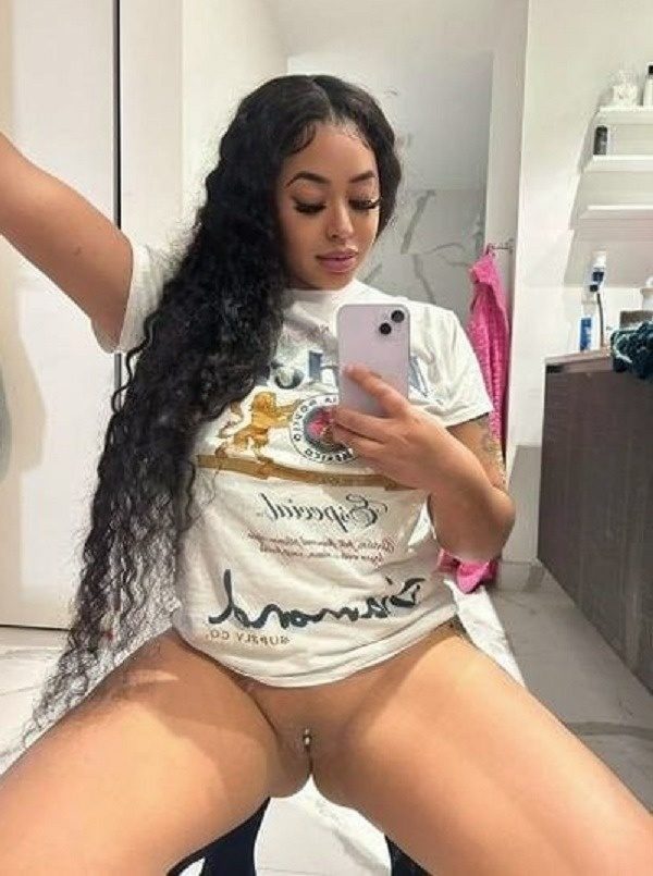 Discrete companion, 28 — Text on my WhatsApp: (951) 222-9 480