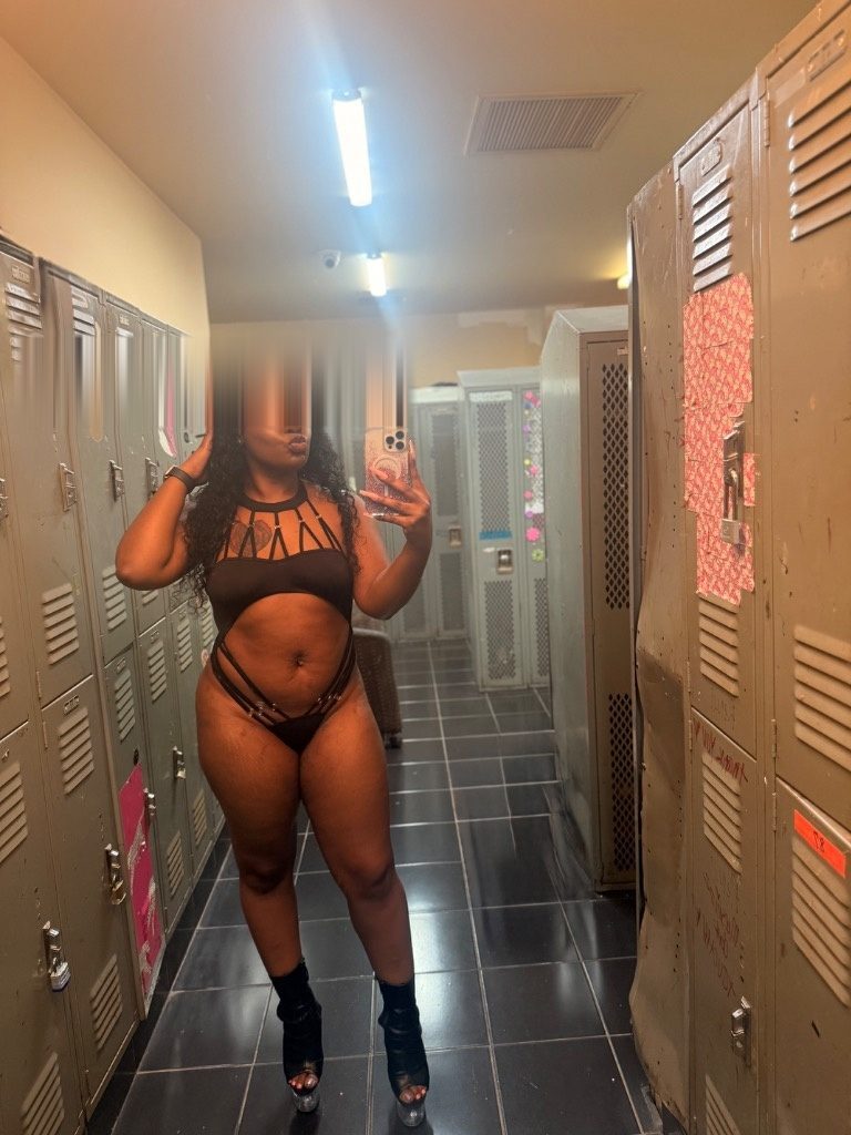 Discrete companion, 24 — Deposit REQUIRED For In and Outcalls