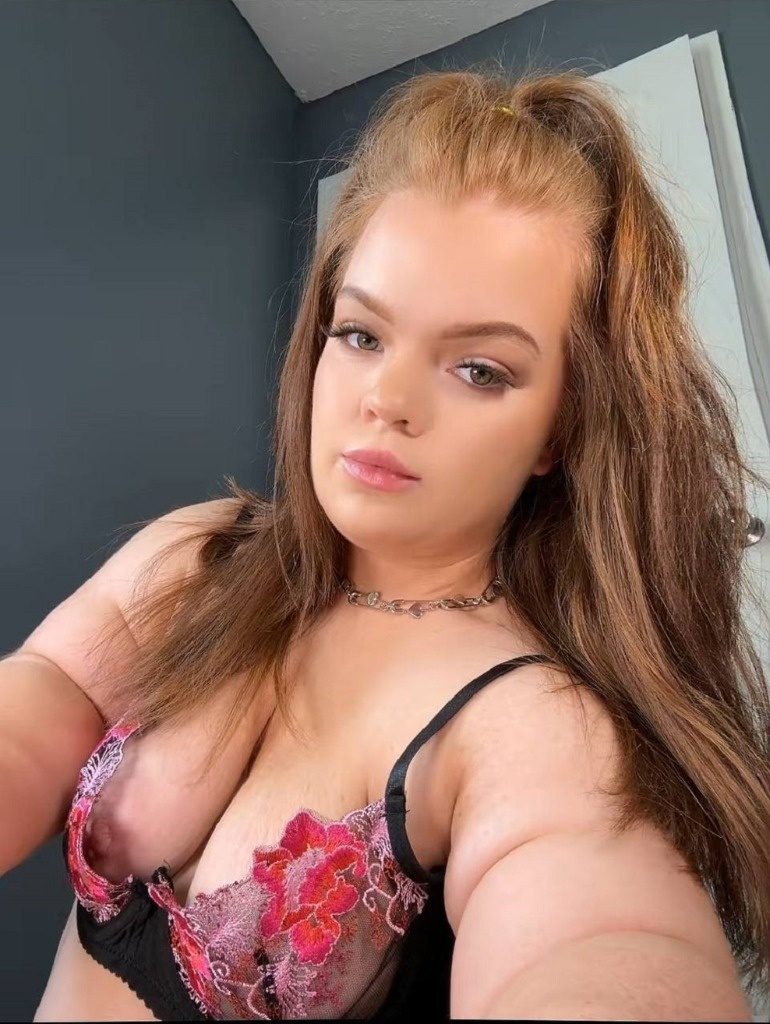 Discrete companion, 28 — Queens