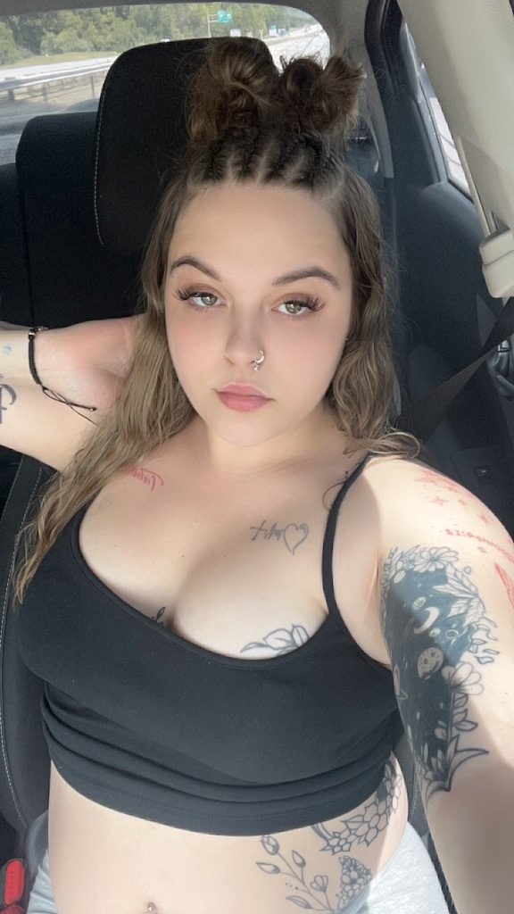 Discrete companion, 24 — Youngstown and warren outcall only!!