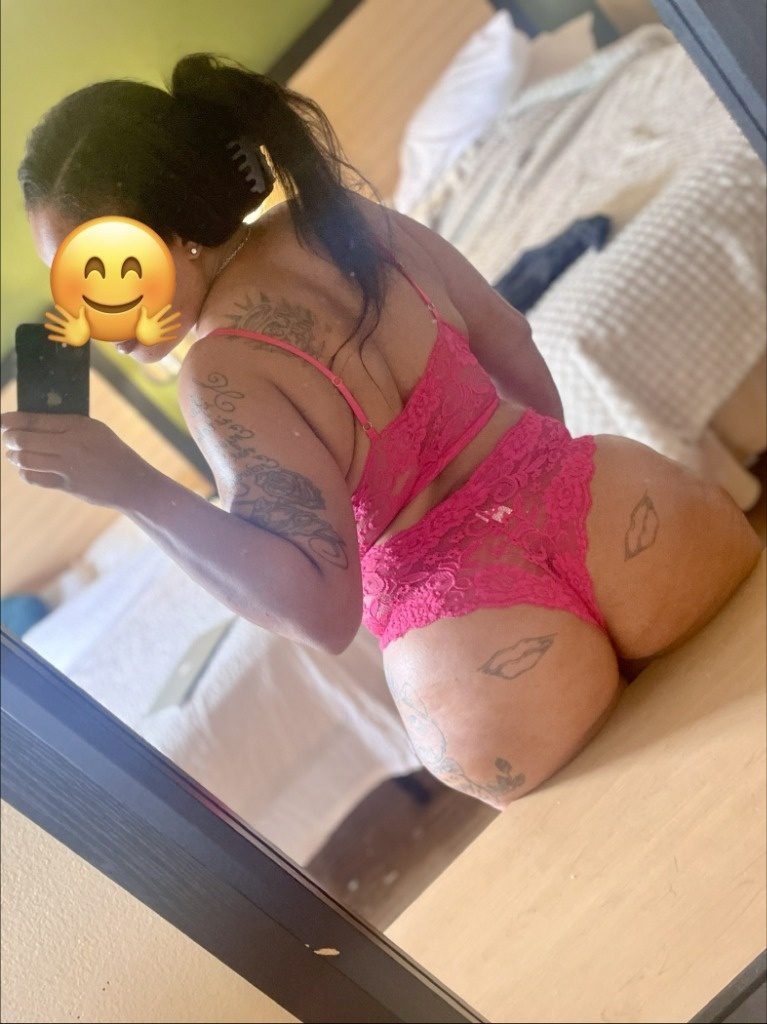 Discrete companion, 25 — Kansas city Missouri , South KCMO , Midtown KCMO
