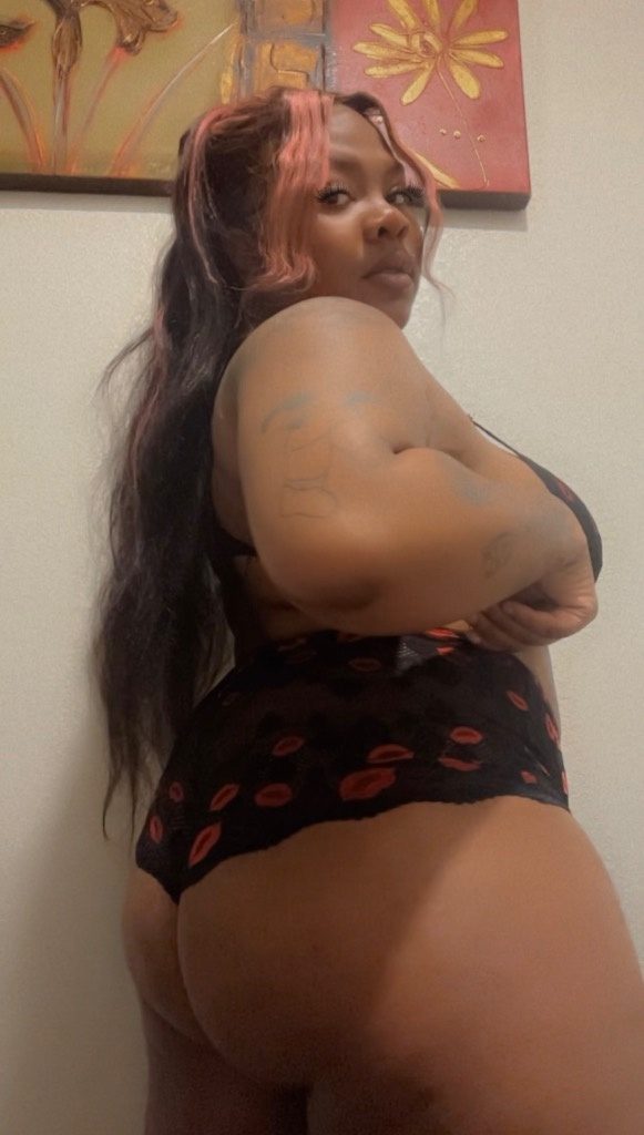 Discrete companion, 24 — Incall Aurora  and  Outcall AURORA & Surrounding Areas