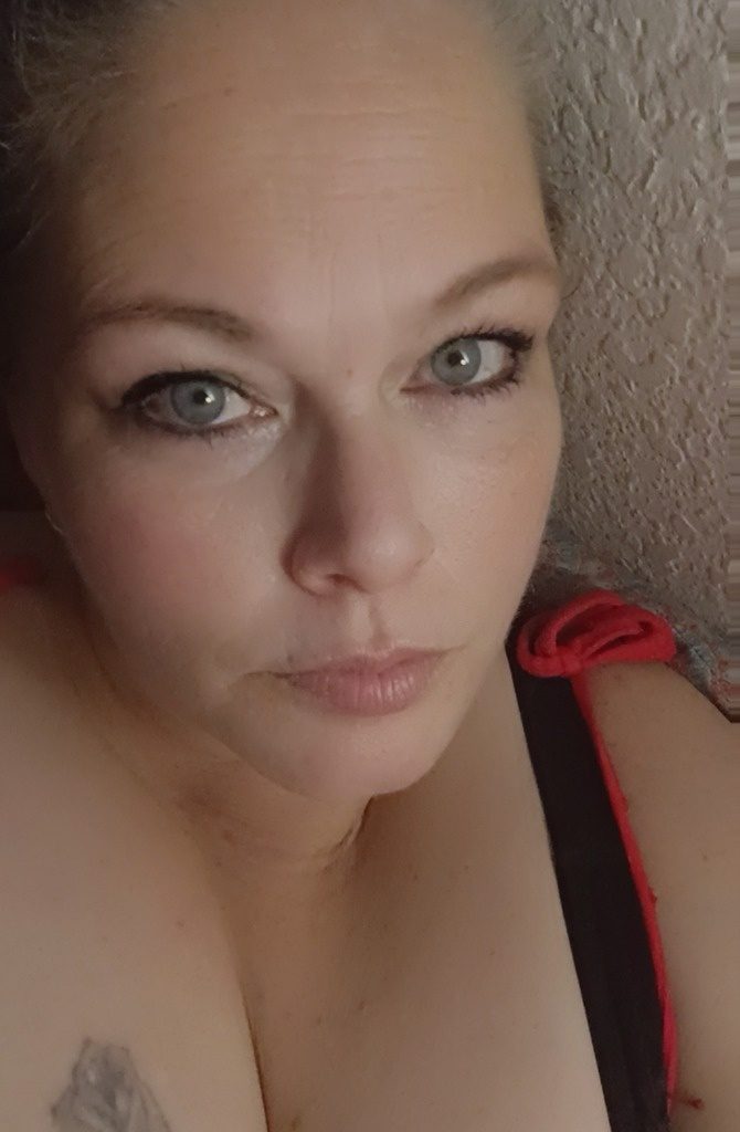 Discrete companion, 49 — Texas city 💋