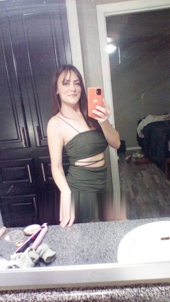 Discrete companion, 26 — ✅My telegram =[ itsmezonlyQuuuuuuennnhazzzzzeeel ✅ whatsapp = 21 44 55 28…