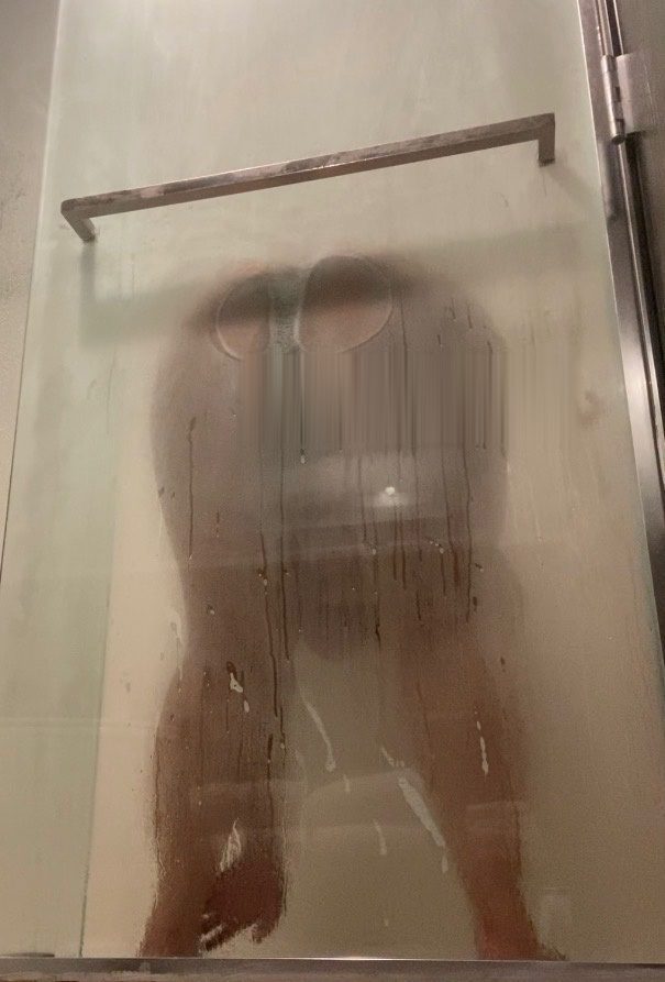 Discrete companion, 21 — Downtown Anchorage incall!!