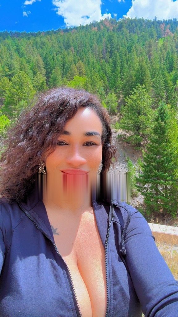 Discrete companion, 33 — Incall 16th ave outcall everywhere