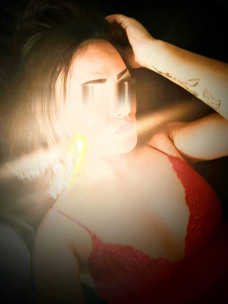 Discrete companion, 26 — ✅My telegram =[ itsmezonlyQuuuuuuennnhazzzzzeeel ✅ whatsapp = 21 44 55 28…
