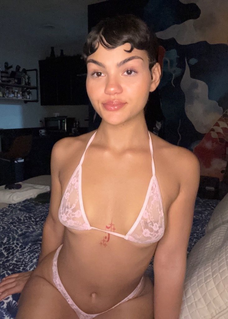 Discrete companion, 20 — Hilo Incall | Servicing Big Island