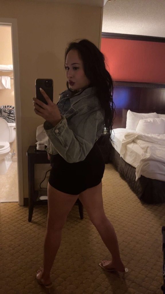 Discrete companion, 27 — Manteca Incall