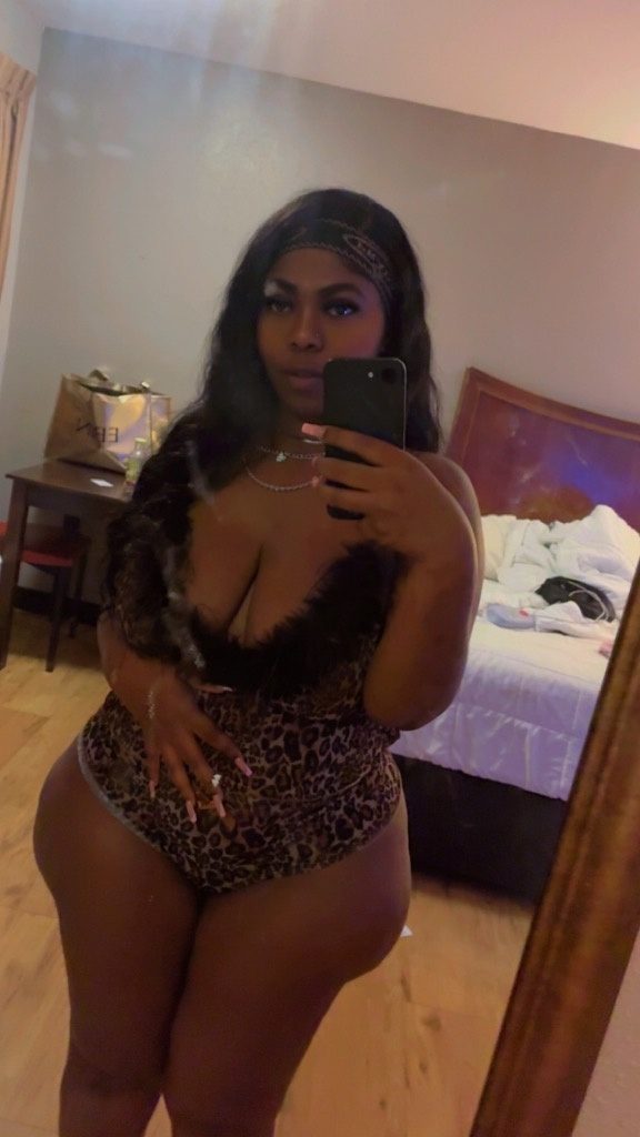 Discrete companion, 25 — ROSS CLARK CIRCLE