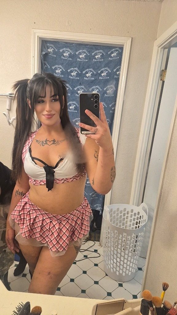 Discrete companion, 28 — In avondale till midnight 10 and 23 and 2026