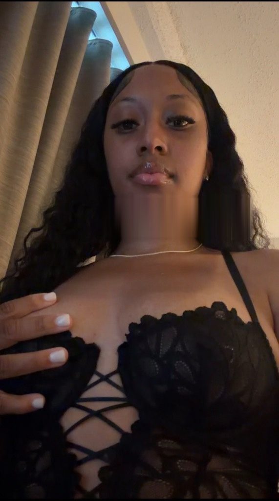 Discrete companion, 28 — Fairbanks Incall And Outcall