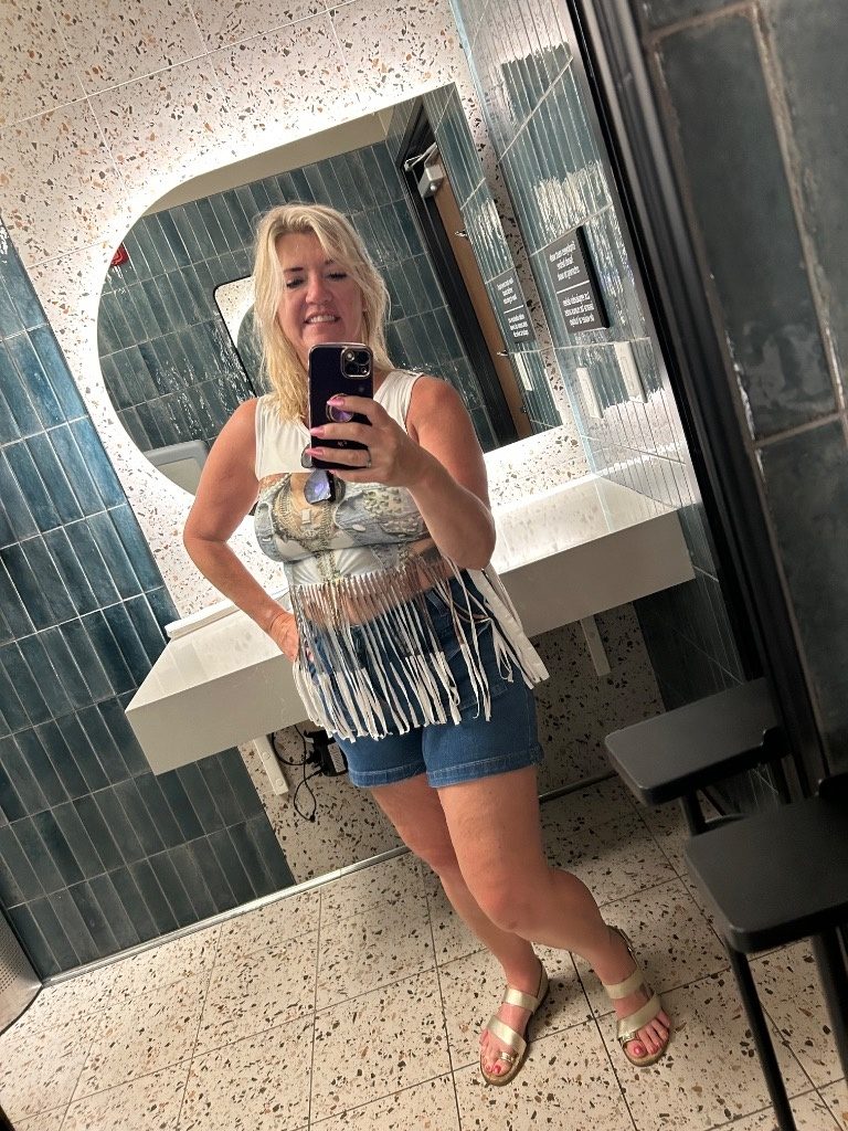 Discrete companion, 53 — FACETIME SHOWS