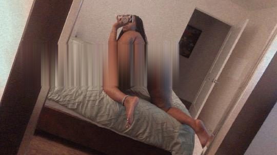 Discrete companion, 22 — 🎀 Your Place…My Place 🎀