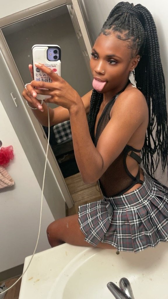 Discrete companion, 25 — Near u
