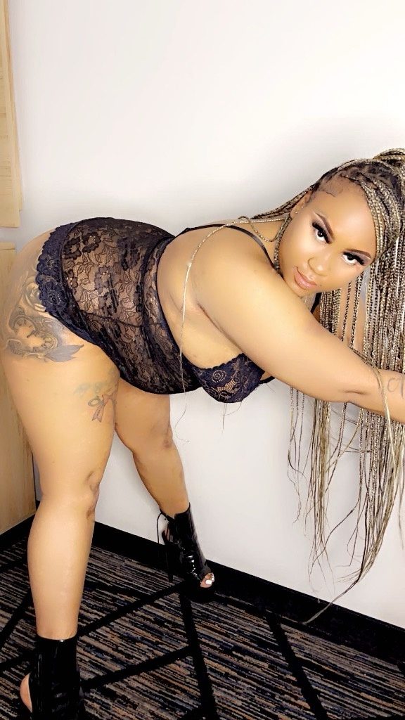 Discrete companion, 26 — University and Mid city and outcall anywhere Special All Day