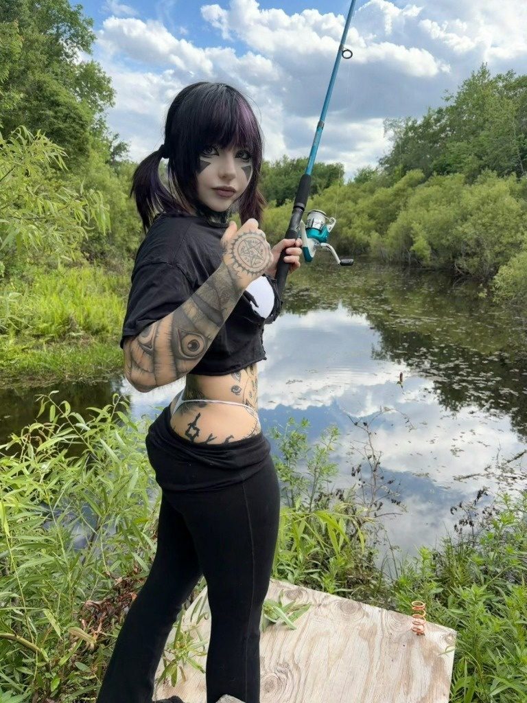 Discrete companion, 21 — Merced