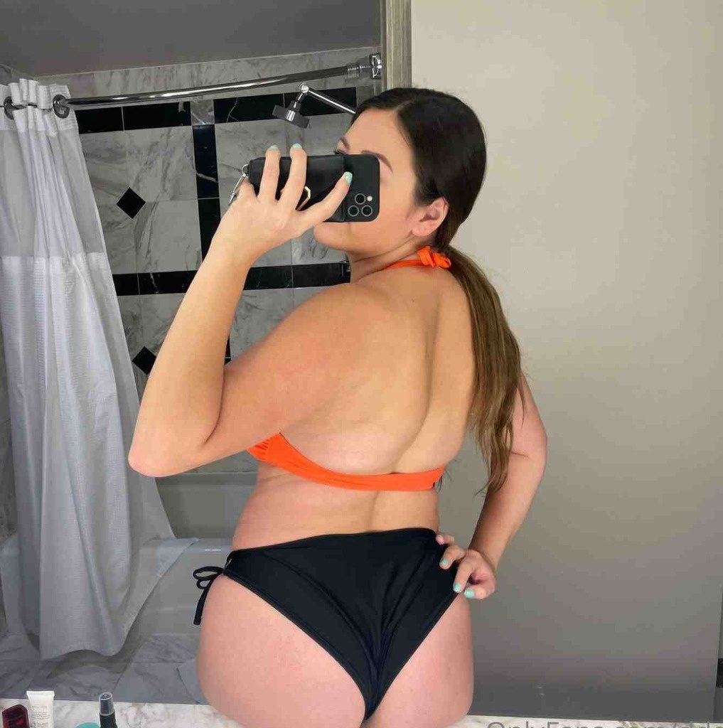 Discrete companion, 27 — For quick reply Only Add my Snapchat👻Phwns1🎀 and Telegram👉@Spiiiiiiiiii…