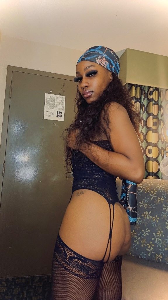Discrete companion, 22 — ASK LOCATION & OUTCALLS ALLOVER