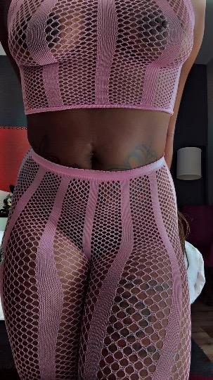 Discrete companion, 28 — Casino and outcall and Car dates  and Outs and available