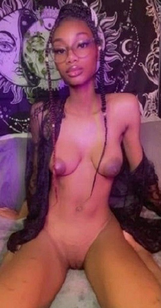 Discrete companion, 27 — ✅Add👻 my snapchat..💦👉 sarmilasoni2026 ✅Add my Telegram>>> ☎ @Cute_girl_a